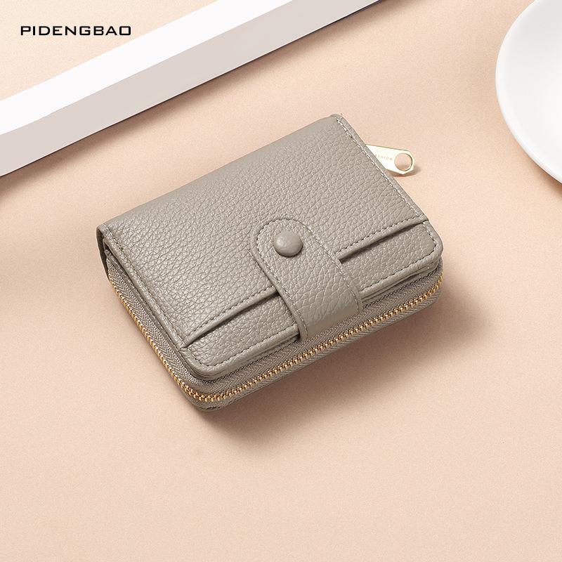 Japanese Kitten Women's Snap Closure Coin Pocket Wallet