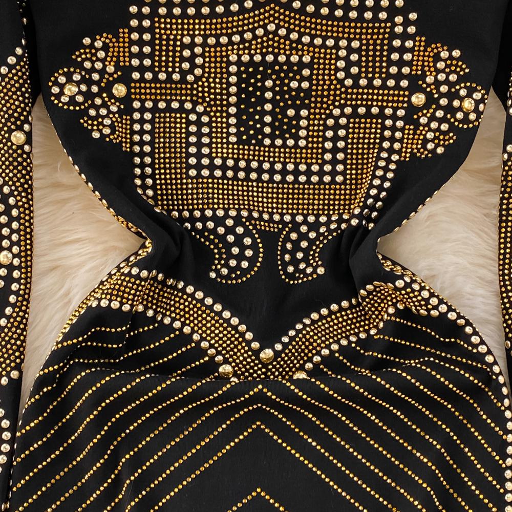 Autumn and Winter European and American Light Luxury Temperament Round Neck and Diamonds Waist and Hip Bottoming Dress