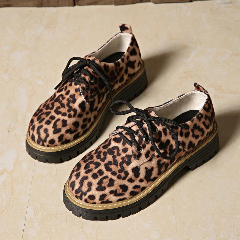 New Large-sized Casual Lofu Shoes with A Front Lace-up, Thick Heel and Round Toe for Women