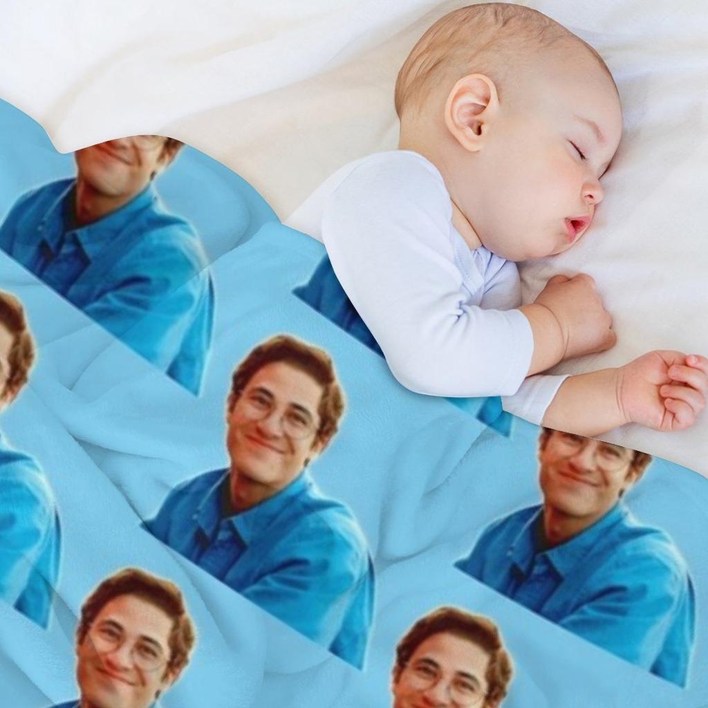 Andrew Cunanan Throw Blanket For Decorative Sofa christmas decoration Flannels Thermals For Travel Blankets