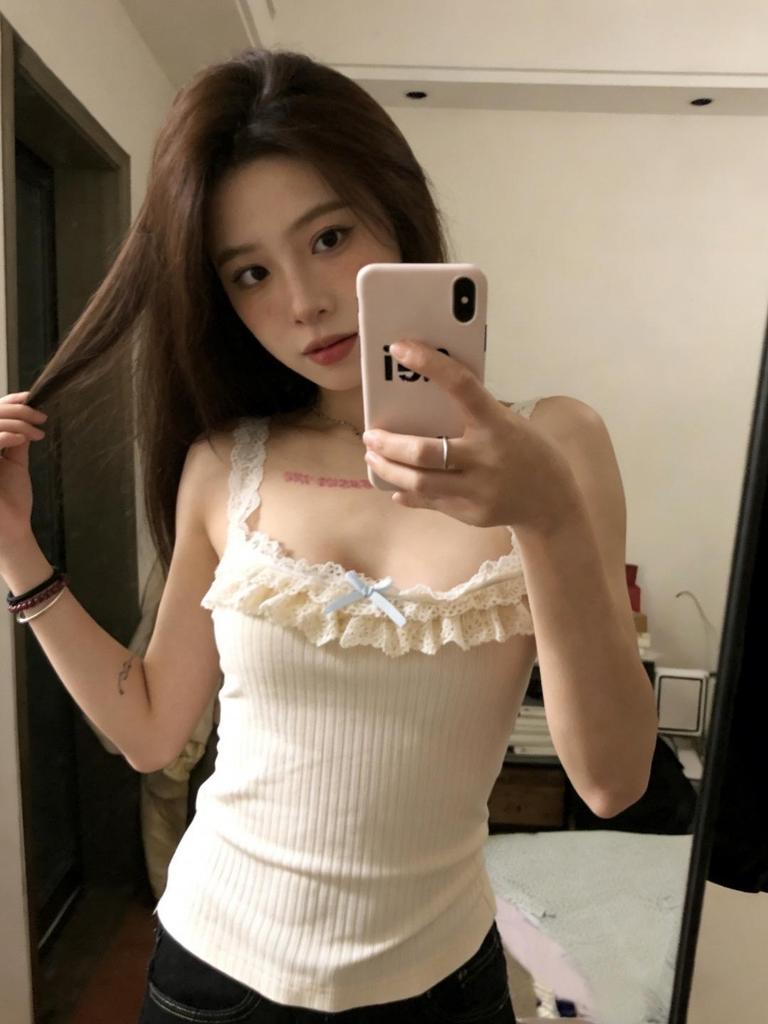 Stylish Lace Trim Camisole: Korean Slim Fit for Women, Perfect for Summer Layering or Outerwear.
