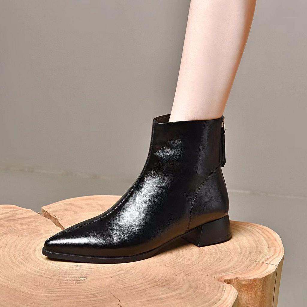 Pointed Low-heeled Short Boots for Women's New British Simple Temperament Rear Zipper Leather Boots Flat Bottom