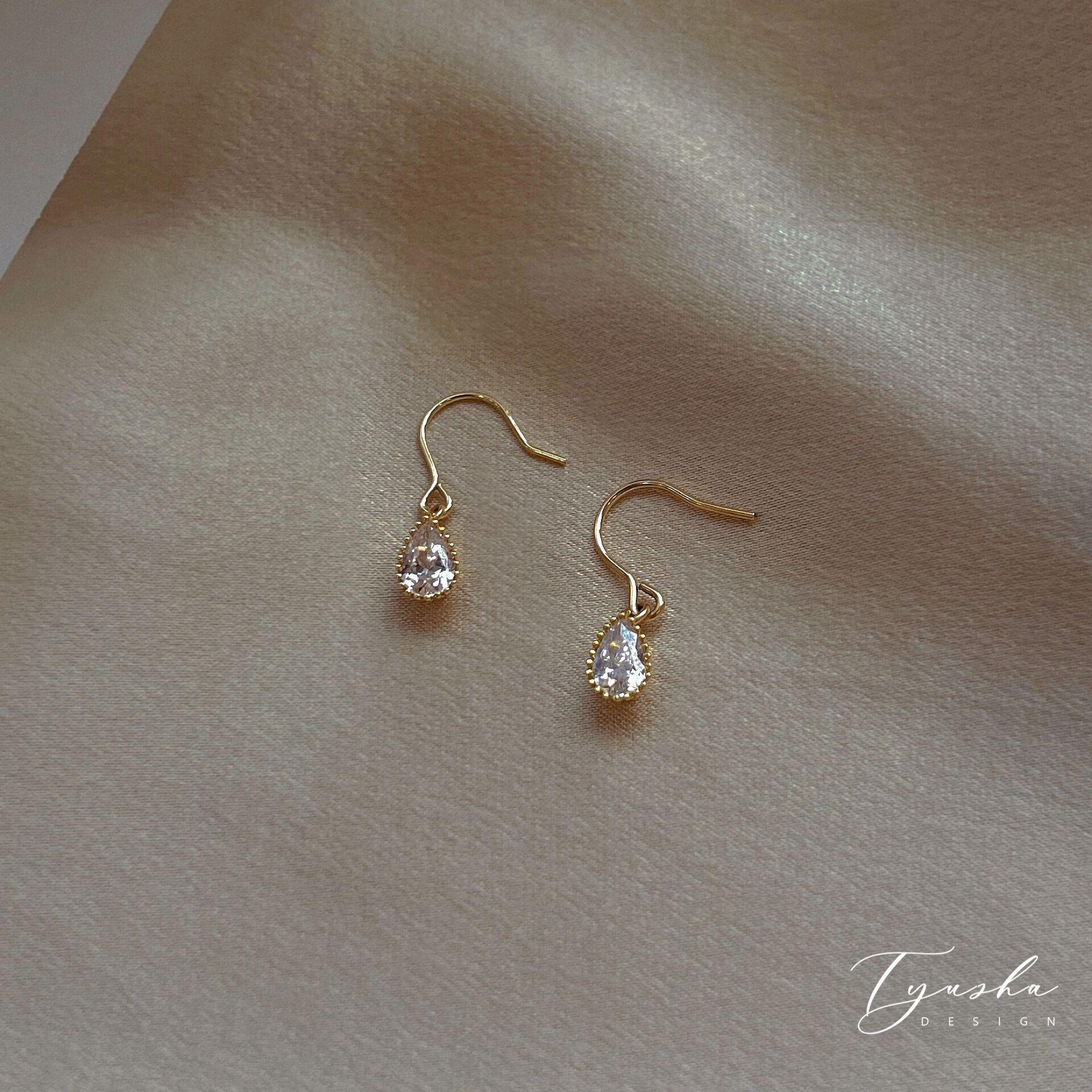 TYUSHA Mini Zircon Gold Injection Gold Covered Water Drop Diamond Pendant Sterling Silver Ear Hook Real Gold Electroplating