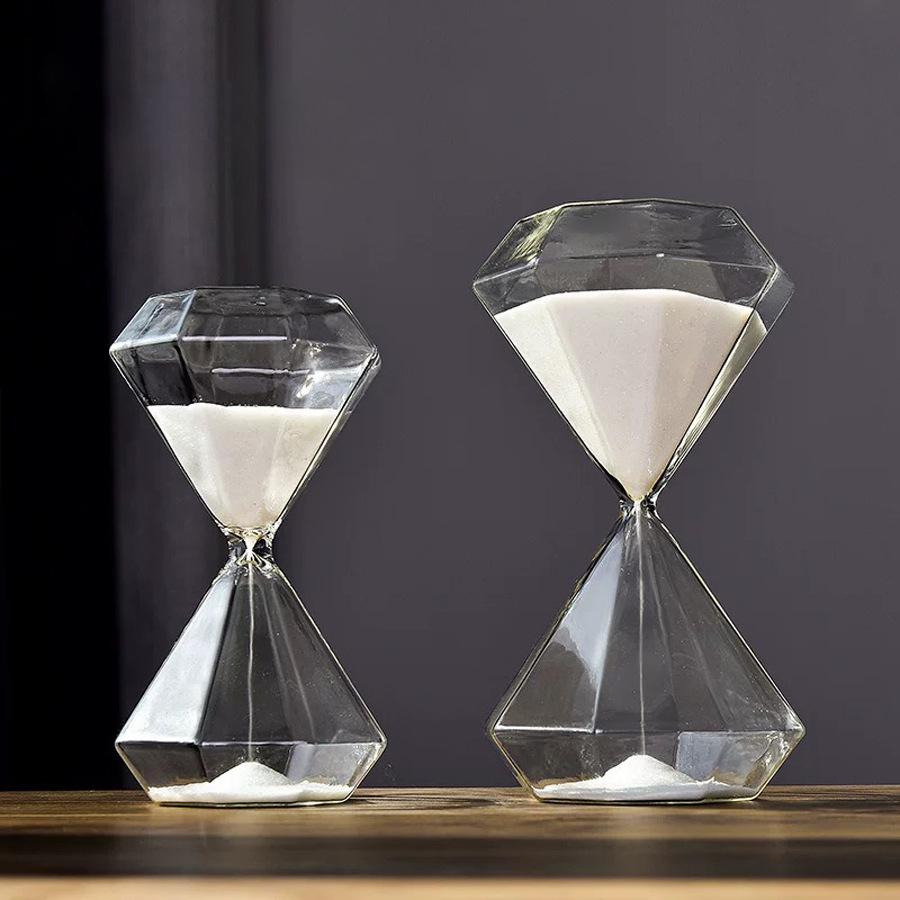 

Diamond Hourglass Timer (5-15-30 Minutes) - Christmas, Graduation, and Home Decor Gift for Women. 5min/5x9cm чёрный