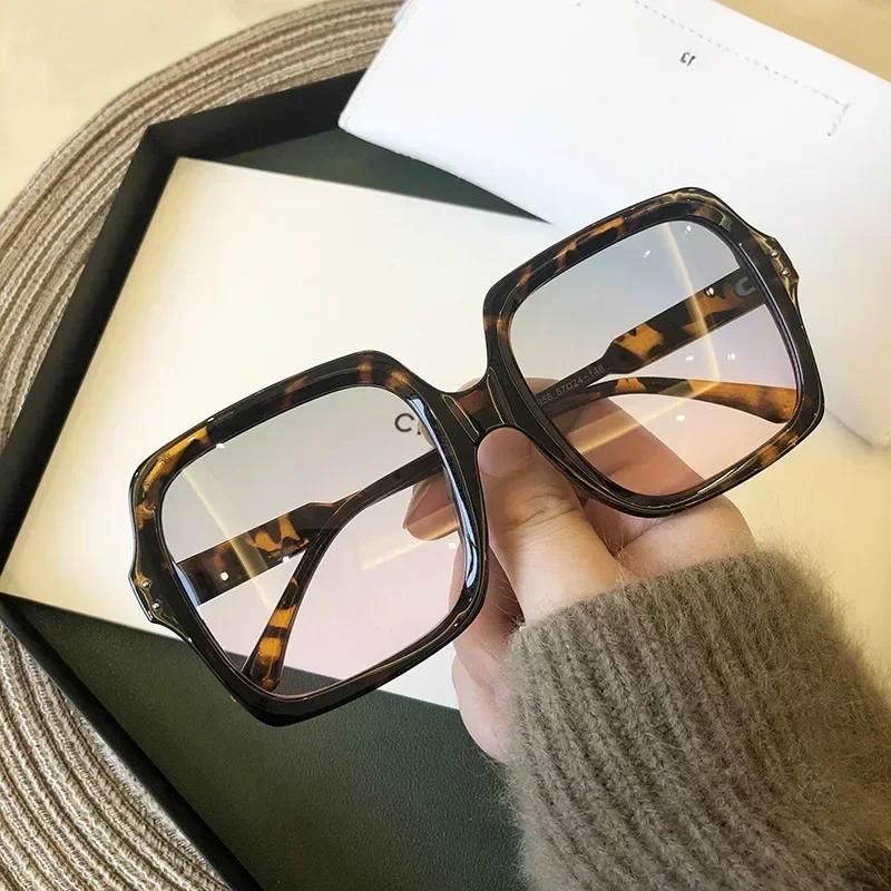 Overisized Square Sunglasses For Women  Fashion Vintage Sun Glasses Men Retro Rivet Eyewear Female Gradient Shades UV400