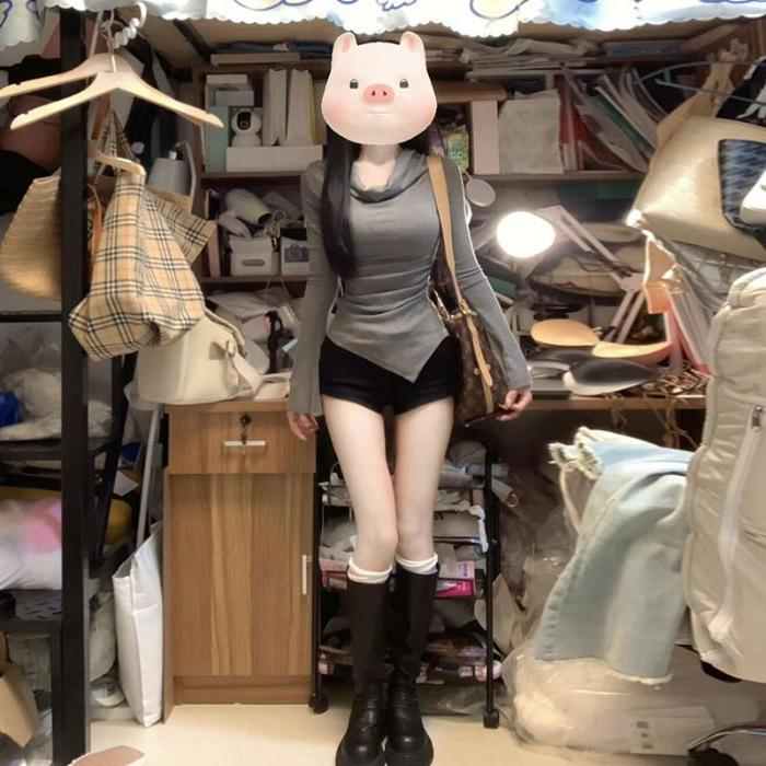 

Gray Ruched Cowl Neck Slim Fit Long Sleeve Top Medium серый