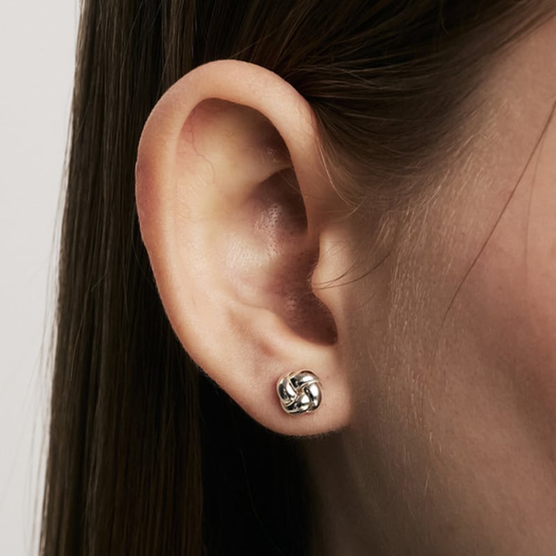 

Hei [sv925] ornament earring white