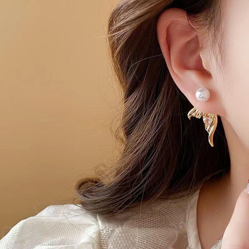 Exquisite French Zircon Heart & Pearl Mermaid Tail Stud Earrings - Personalized, Creative Two-Way Design