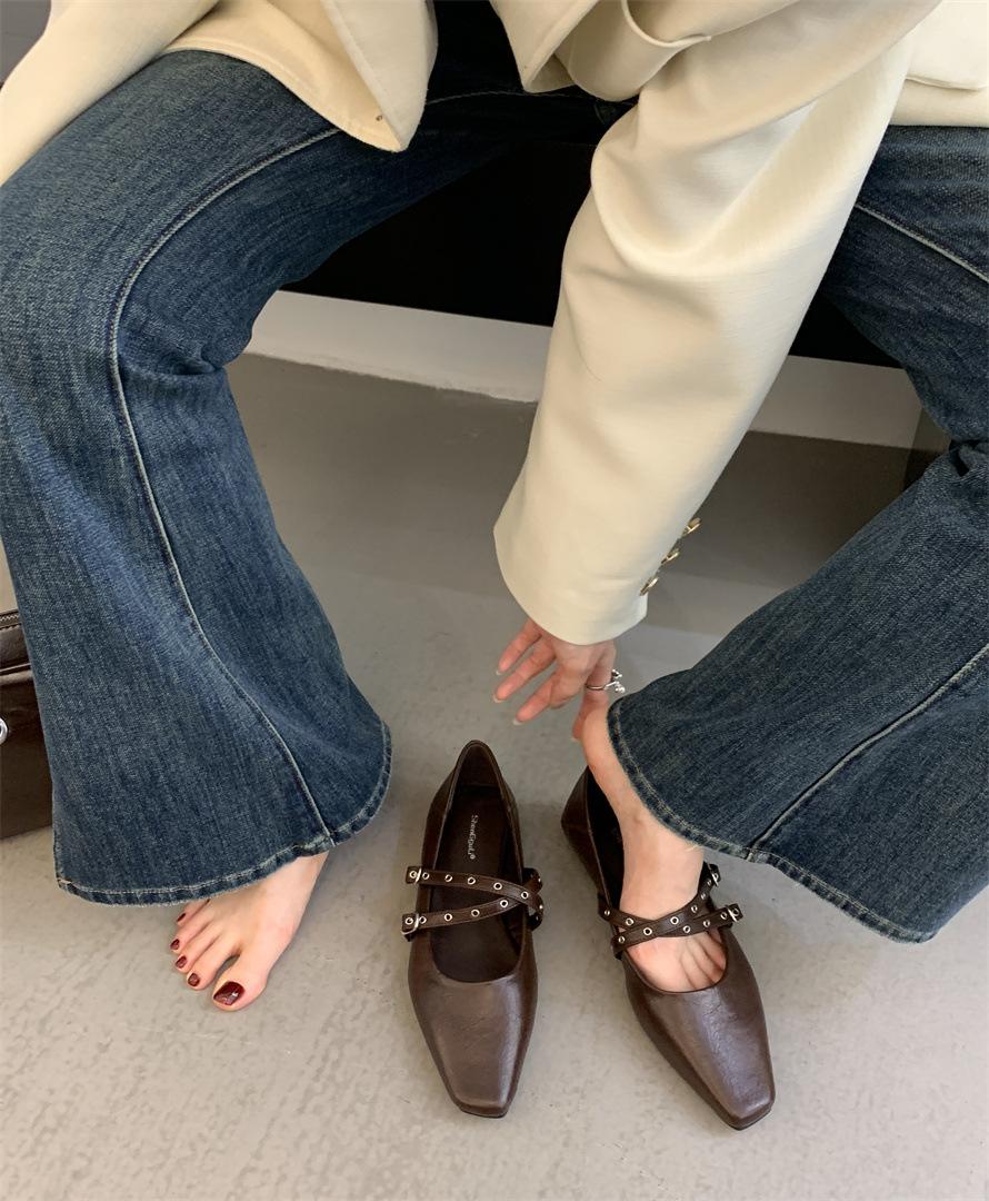 

New non-slip leather single shoes women s pointed small leather shoes solid color sheepskin women s shoes low-top shallow mouth beef tendon sole shoes 40 темно-коричневого