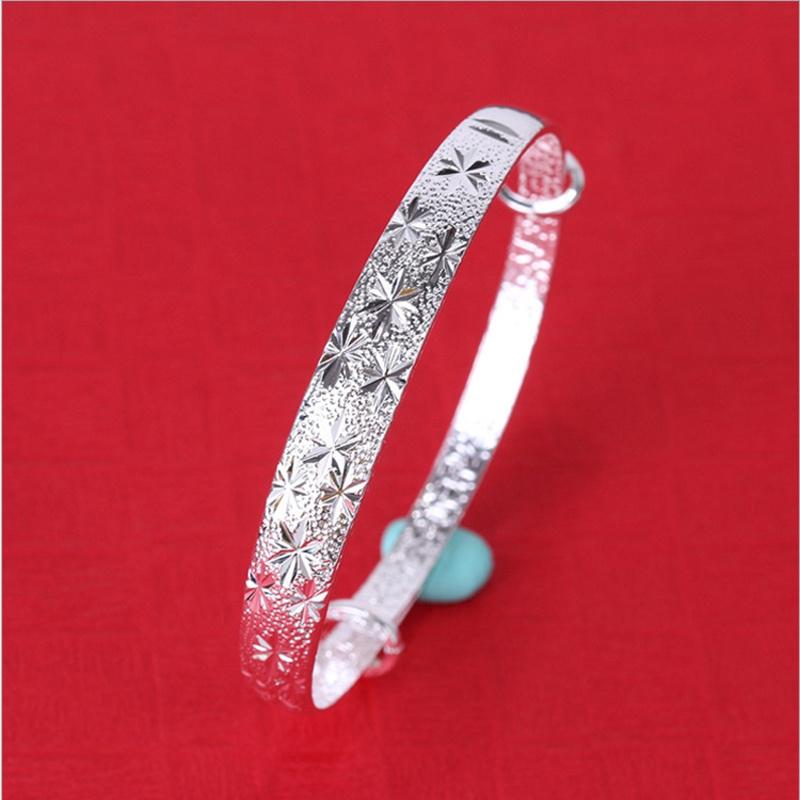 Elegant Women's Silver Star Pattern Adjustable Bracelet Bangle Perfect For Any Occasion