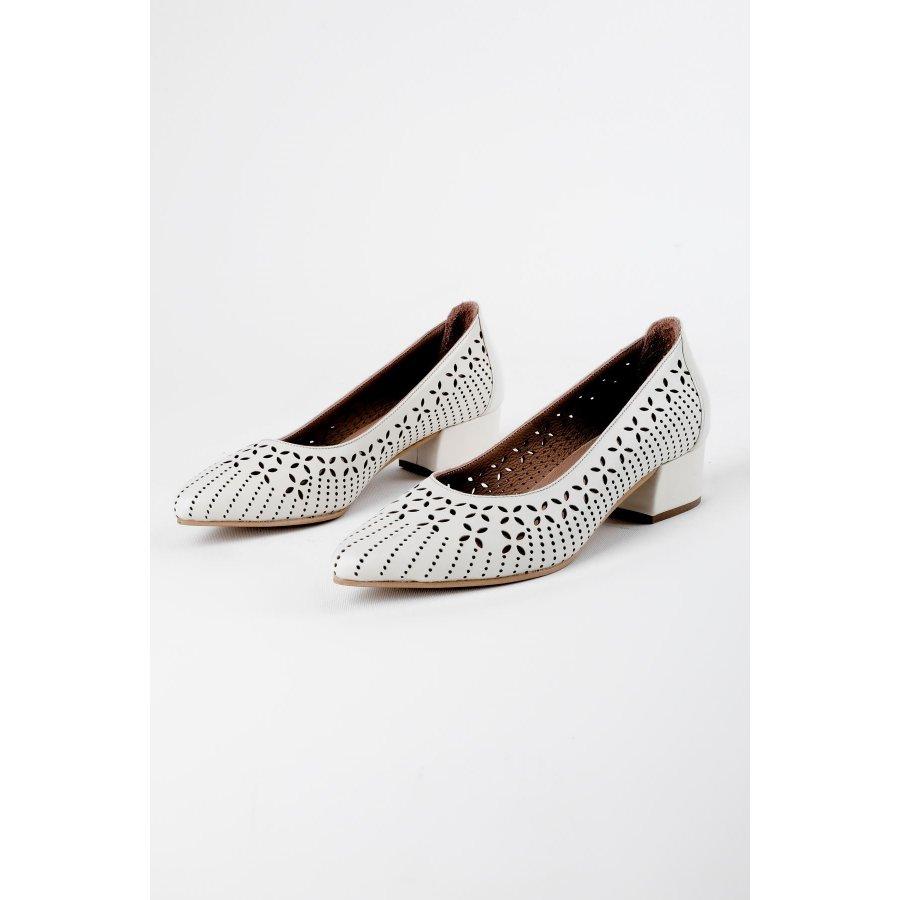 

Женские летние стильные туфли из натуральной кожи на низком каблуке 35 чёрный