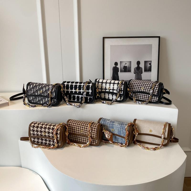 Autumn and Winter New Niche Design Contrasting Color Small Square Bag Versatile Single Shoulder Oblique Span Women's Bag