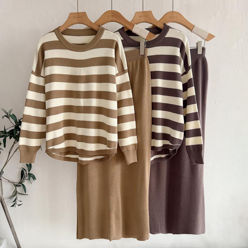 Women's Fashion Suit Long-sleeved T-shirt + High-waisted Skirt Knitted Two-piece Set Autumn and Winter Clothing