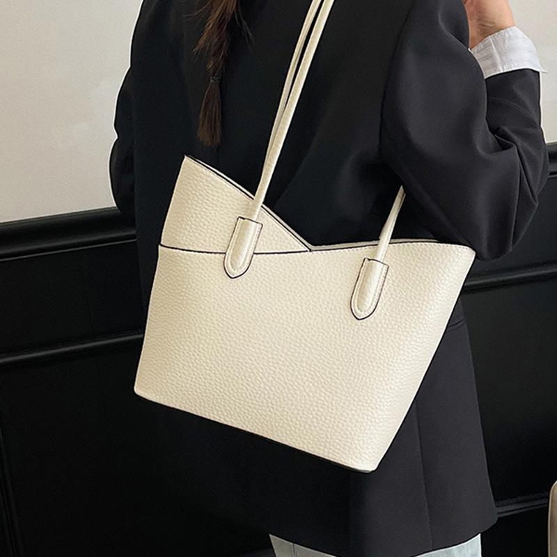 Large-capacity Tote Bag - A High-end Style Backpack Suitable for School or Commuting, with A Single Shoulder Strap.