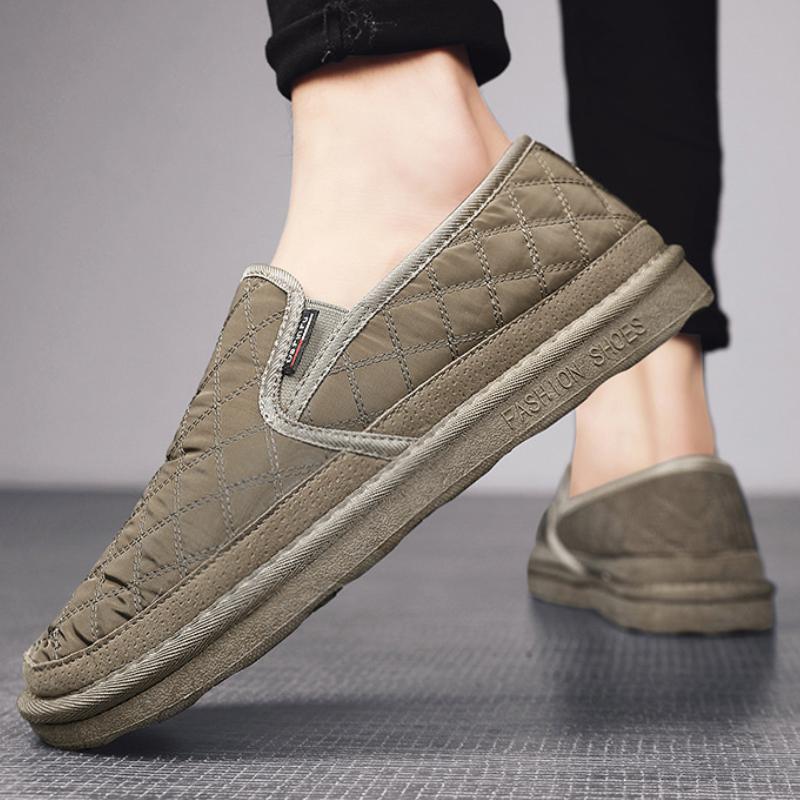 Fashion Winter Cotton Men Shoes Warm Slip on Lightweight Flat Shoes Plush Bedroom Home Cotton Loafers Winter Warm Shoe Zapatillas Hombre