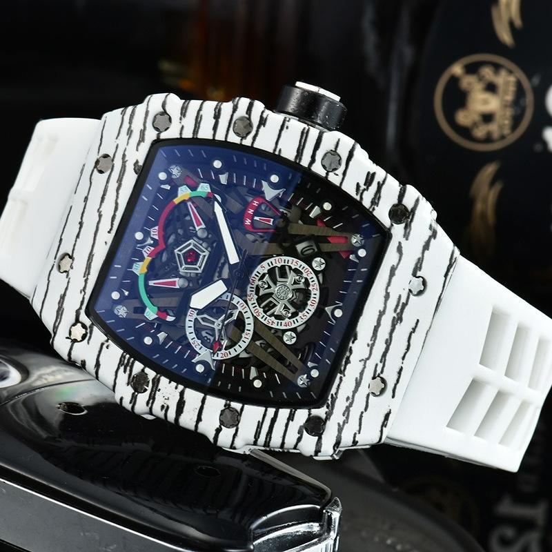 New, Barrel-Shaped Hollow Business Men's Quartz Calendar Watch
