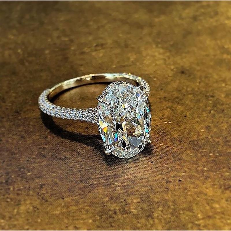 2026 Inlaid Oval Pigeon Egg Cube Zirconia Ring, Fashionable and Personalized Platinum Engagement High-quality Jewelry