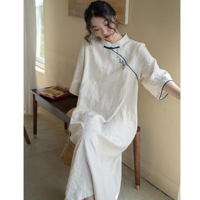 Women's 2024 Summer Retro Embroidered Cheongsam Dress with Stand Collar