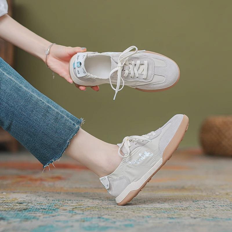 Popular Women's Shoes 2025 New Summer Breathable Soft Sole Not Tired Feet Thin Sole Sports Training Shoes Thin White Shoes