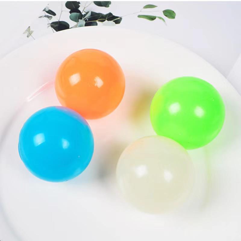 TikTok Luminous Sticky Ceiling Ball - Light-Absorbing Venting Target Toy
