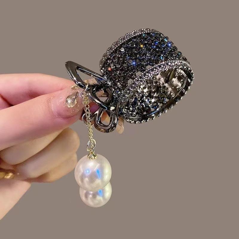 Red rose, pearl, tassel, small claw clip, half pierced top clip, high ponytail clip, white lotus claw clip