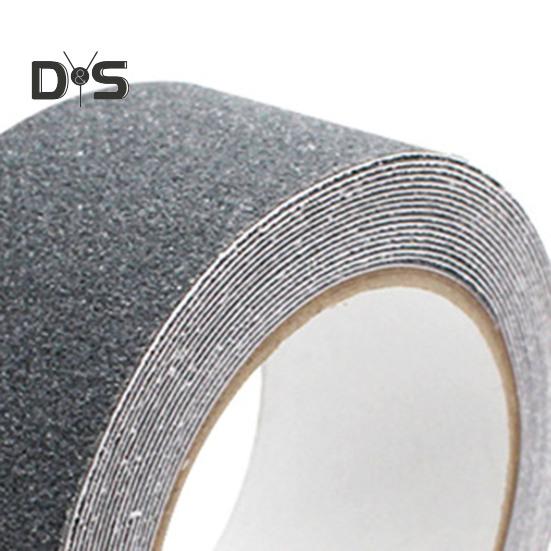 Bandă adezivă antiderapantă, rolă, tracțiune mare, impermeabilă, aplicare largă, instalare ușoară, bandă antiderapantă pentru scări interioare și exterioare, bandă adezivă pentru scări