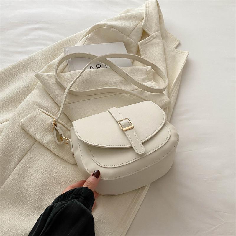 Elegant Retro Saddle Bag 2024 Trendy Shoulder Bag For Women Simple Casual Pu Crossbody Bag