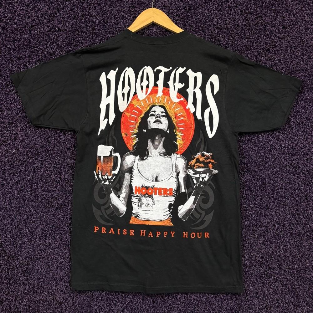 Hooters Praise Happy Hour Tshirt size medium Unisex T-Shirt XXL
