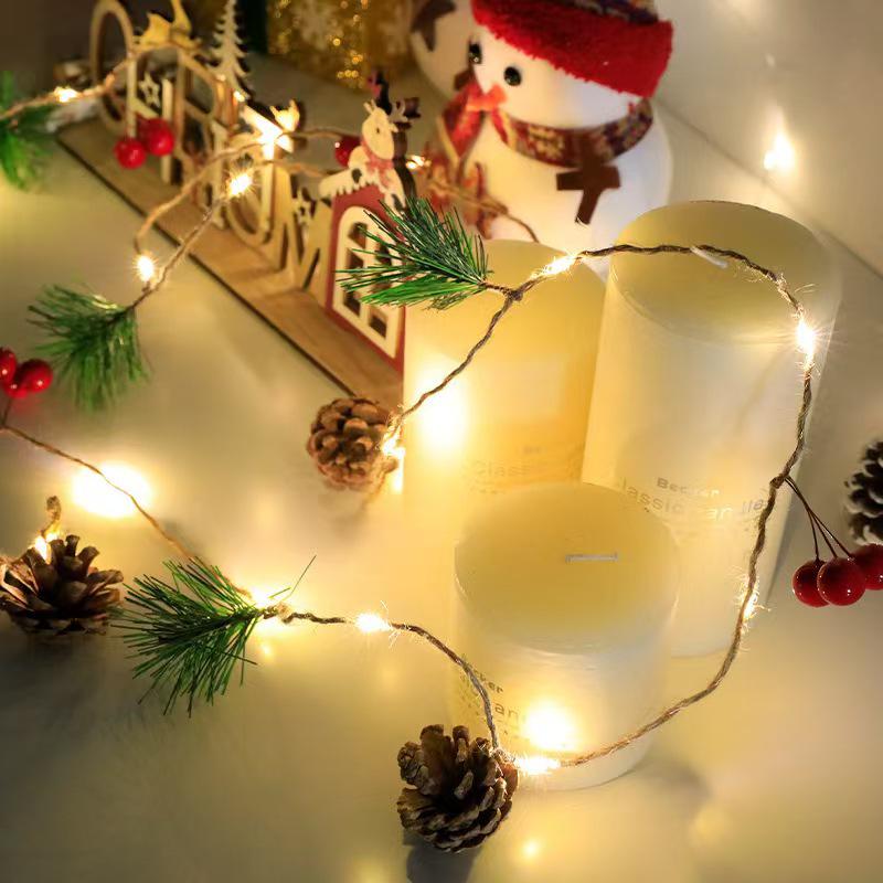 LED Pine Cone & Berry Christmas String Lights Wreath Decoration 2m 20 lights
