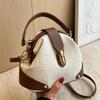 Metal Buckle Vintage Shoulder Bag Shell Shape Crossbody Bag Leather Messenger Bag  Casual Wear