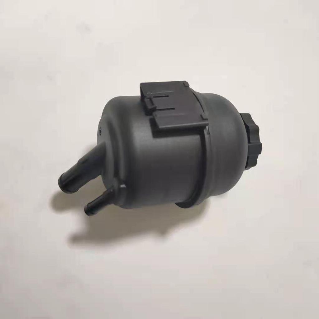 Mercedes-Benz S63 Servolenkungsbehälter, Teilenummer 2214660102.