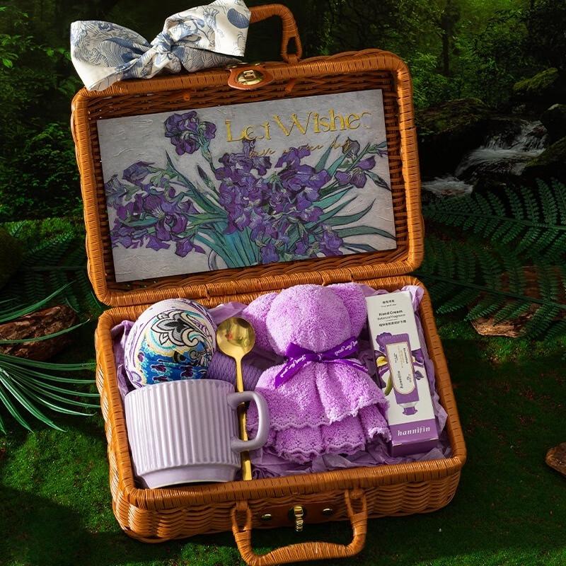 Monet Garden Premium Gift Box
