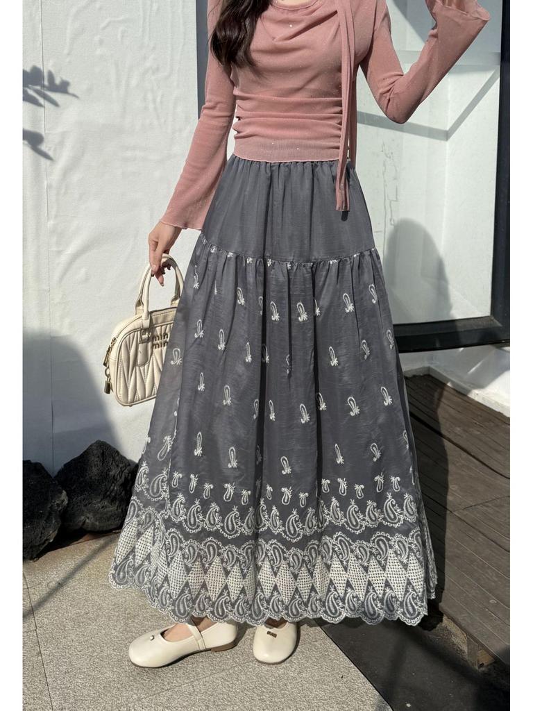 French Fairy Embroidery High-Waist Slim Dress with Cinched A-Line Skirt