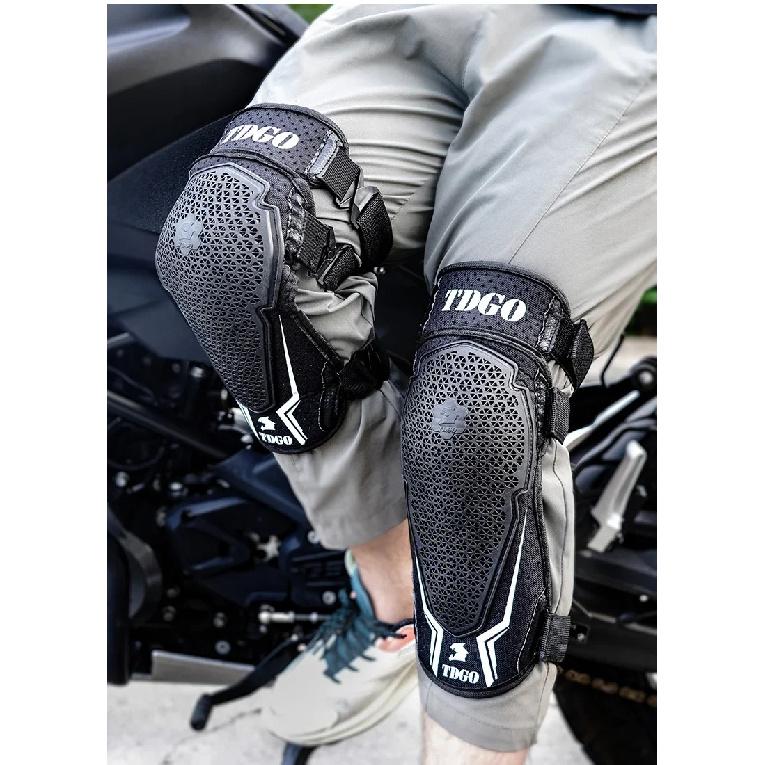 Ginocchiere Traspiranti in Rete per Moto per la Guida Estiva - Protezioni Regolabili con Design Ammortizzante, Leggere e Ventilate
