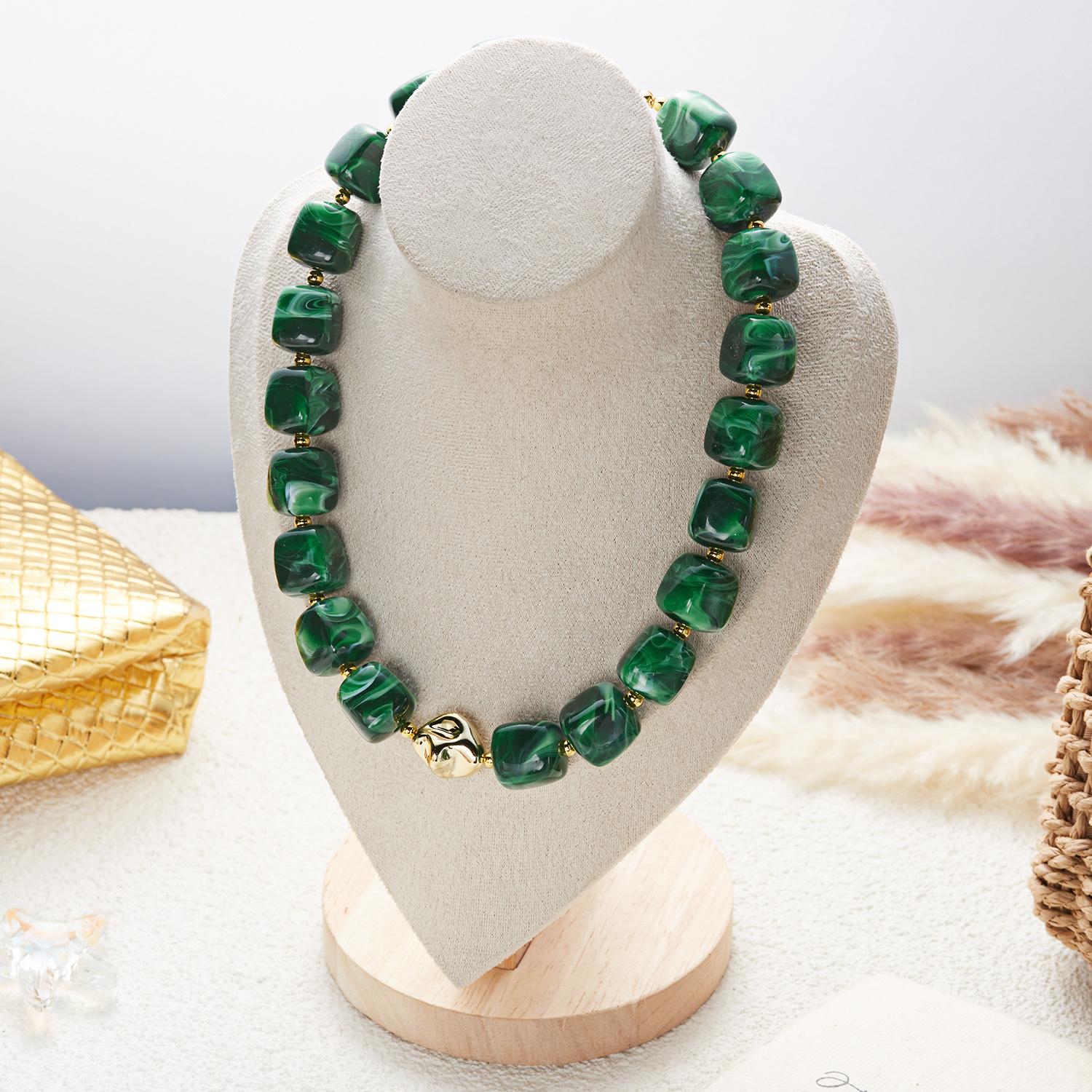 Bold Dopamine Colorful Geometric Resin Bead Necklace for Women Vintage Dopamine Chunky Statement Choker Jewelry