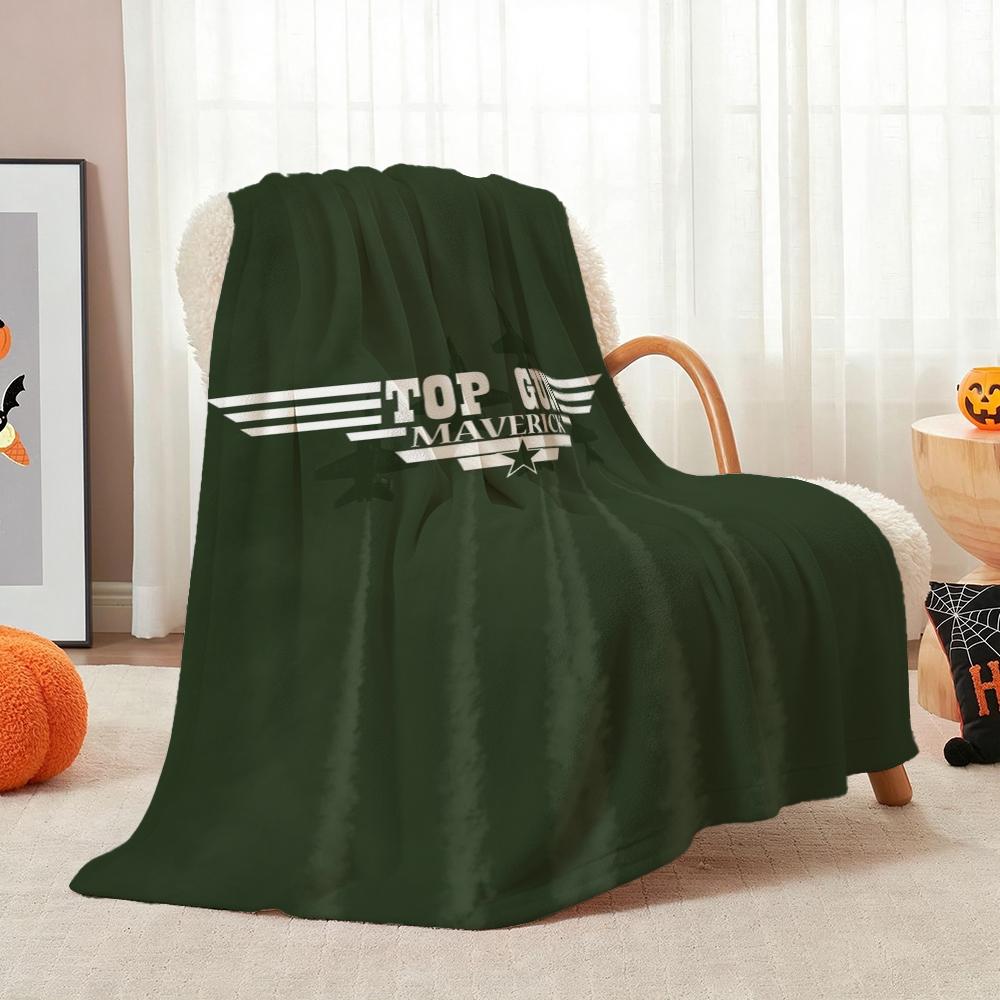 Top Gun Fighter Pilot Helmet Pattern Theme Flannel Blanket Cozy Warm Fleece Blanket For Living Room Air Conditioner Room Party Decor Great Holiday Gif