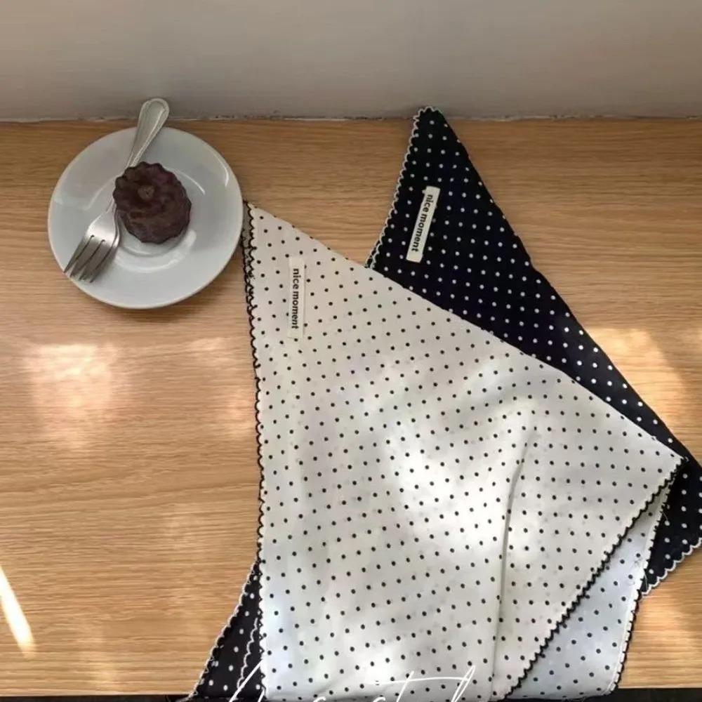 Aesthetic Thin Headscarf Neckerchief Versatile High-End Triangle Scarf for Women Artistic Fashion Outwear Bandana for Girls