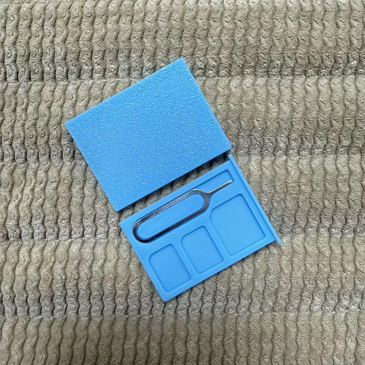 

Compact SIM/TF Card Holder w/ Eject Pin, Shockproof & Dustproof, Safe & Portable for Phone Accessories. синий