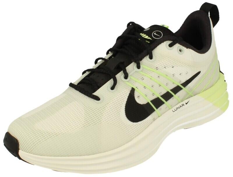 Nike Lunar Roam Sneakers