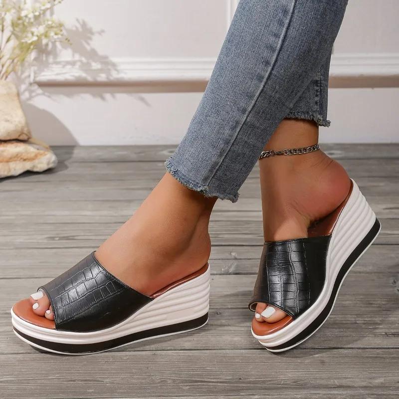 Fashion 2025 New Ladies Shoes Open Toe Women's Slippers Fashion Outdoor Casual Summer Plus Size Comfortable Best Seller Wedge Slippers
