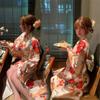 Dámské japonské kimono a yukata šaty pro formální fotografování