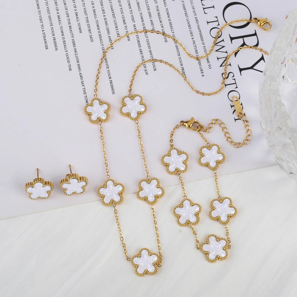 jewelry sales stainless steel five-leaf flower necklace bracelet earrings set high sense women's shamrock jewelry party