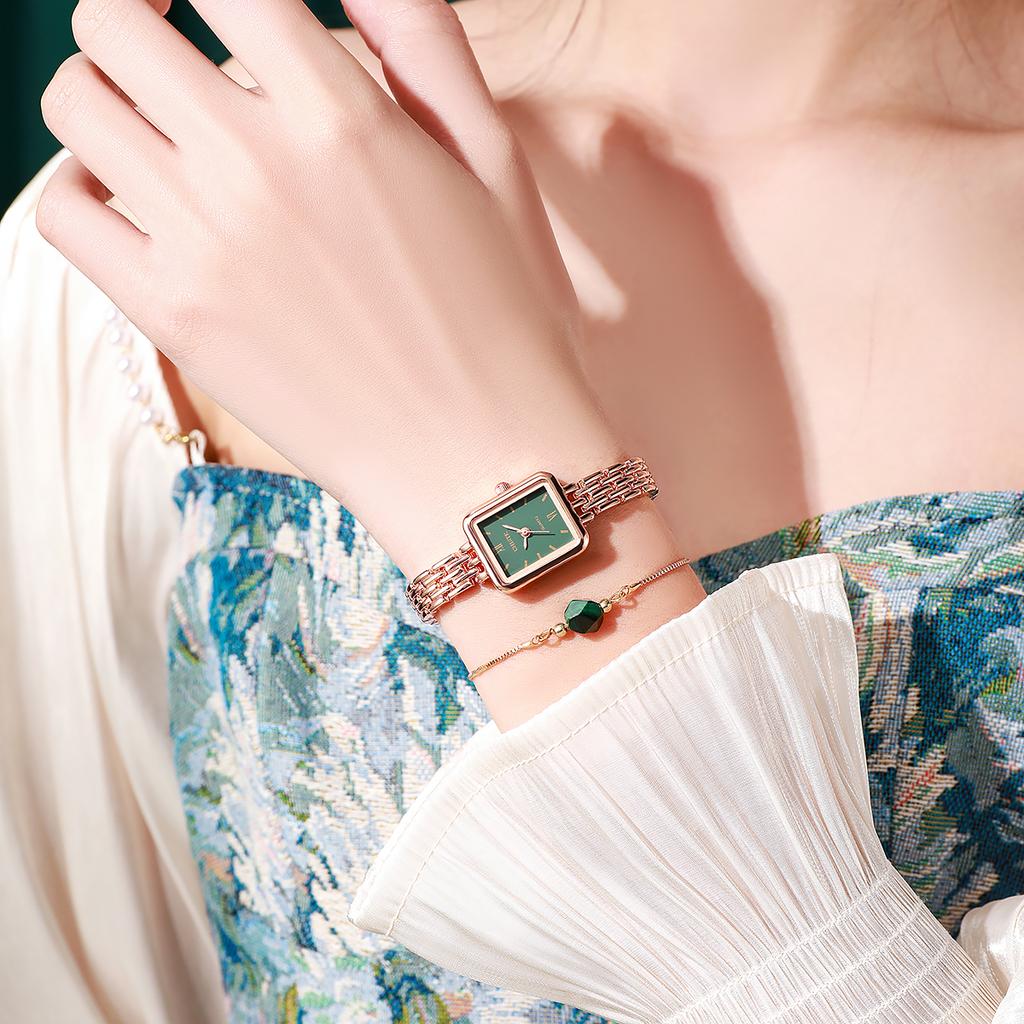 No Gift Box, Small Square Steel Strap Watch for Women, Simple and Cold Temperament Chain Crystal Bracelet 2-piece Set.