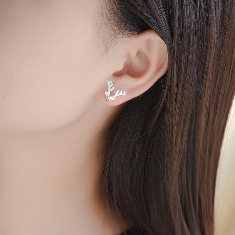 Korean Sterling Silver Antler Earrings – Luxurious Christmas Reindeer Studs