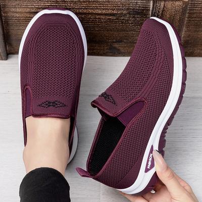 Chaussures chaussures décontractées pour femmes automne respirantes chaussures pour femmes légères et polyvalentes chaussures de mère plateforme chaussures simples une pédale chaussures en maille