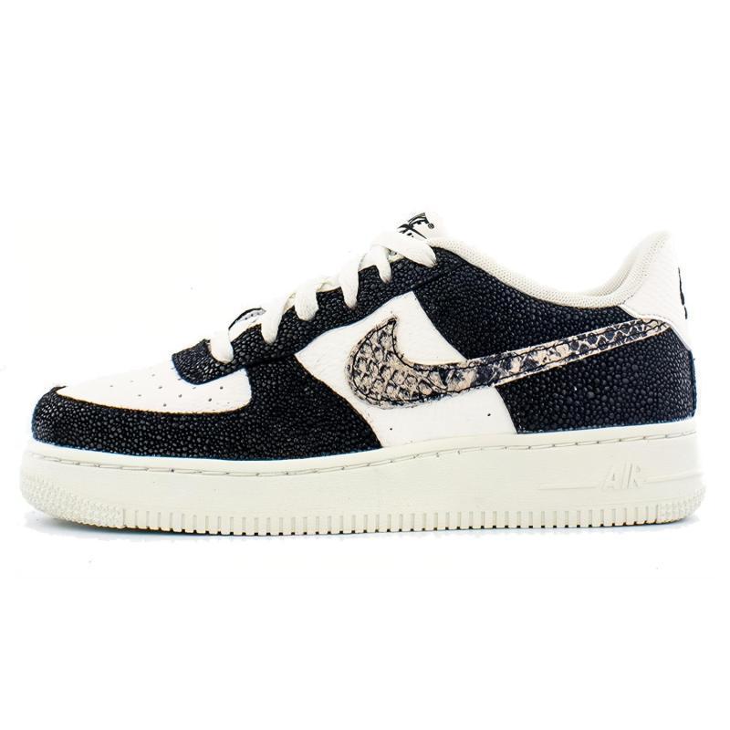 

Nike Air Force 1 Low LV8 Snakeskin Gs Sneakers 820438-111 38