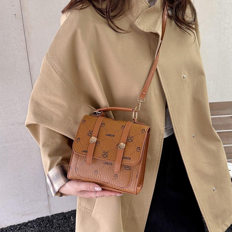 Autumn women's bag new simple and versatile texture niche commuter college style portable backpack