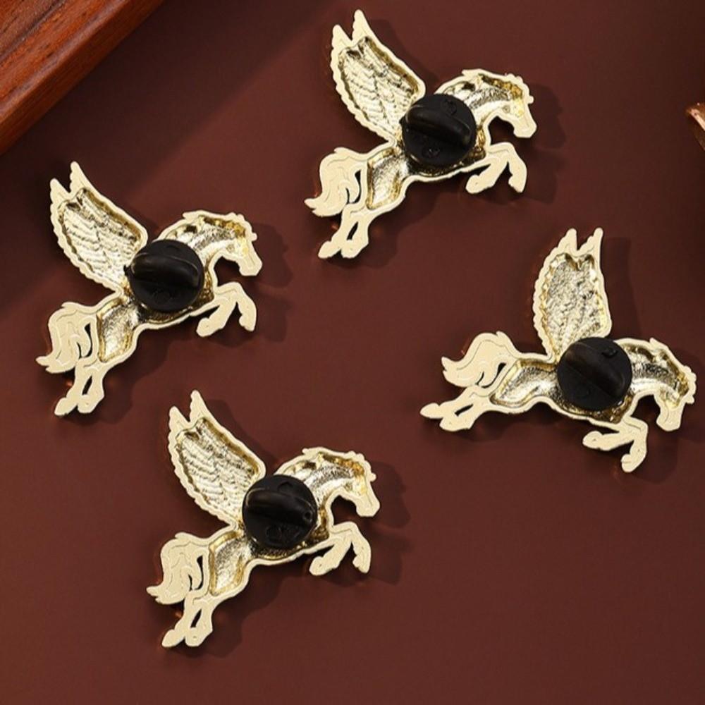 Traditional Horse Brooches Vintage Zodiac Animal Badge New Brooch Pins  Jewelry Accessories