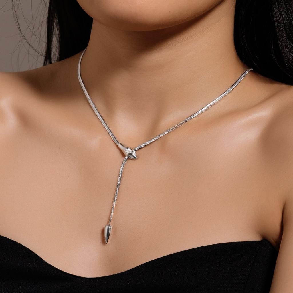 Serpentine Zircon Necklace Women'S 18K Gold Plated Titanium Steel Women'S Collarbone Chain Niche High-End Neck Chain