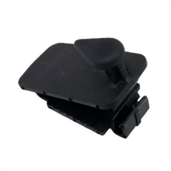 Front Floor Mat Retainer Hook Clip For Mazda CX-7 CX-9 MX-5 2 3 5 6 0000-89-L14A